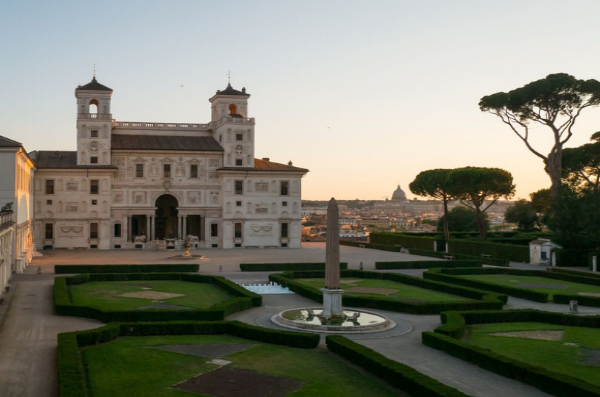 La Villa Medici accueille régulièrement des artistes bd